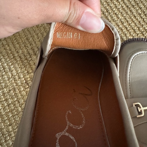 Ccocci Megan Women’s Taupe Lug Faux PU Leather Loafer size 6.5 - Picture 6 of 12